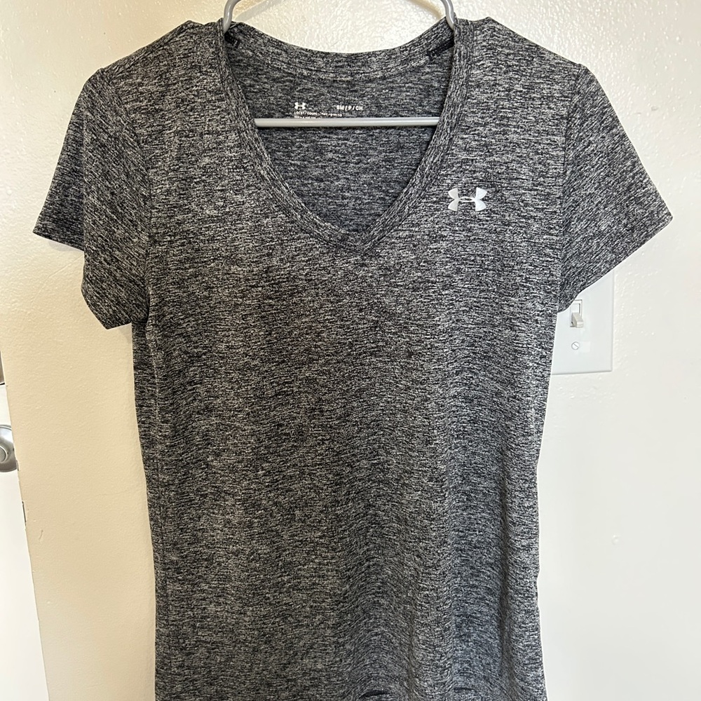 Under Armour Gray/Black Fitted Short Sleeve Tee